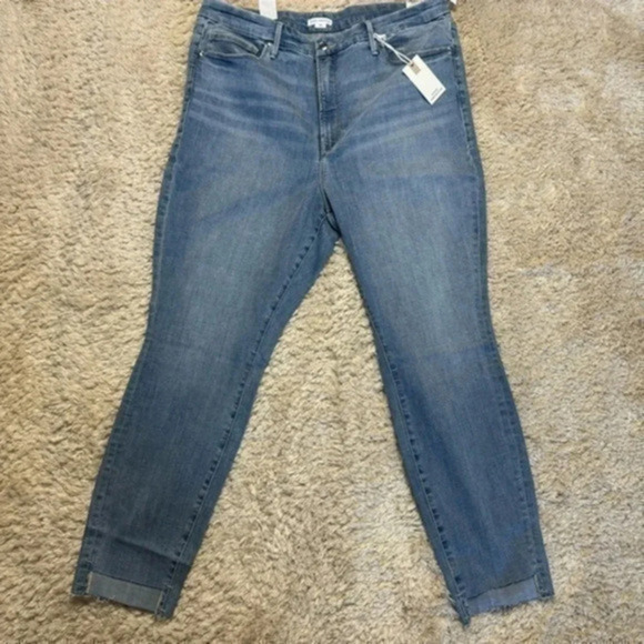 Good American Denim - Good American women’s good legs raw step hem skinny jeans size 20